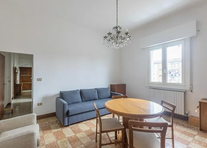 Ranzani 8 Apartament