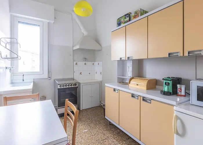 Ranzani 8 Apartament *